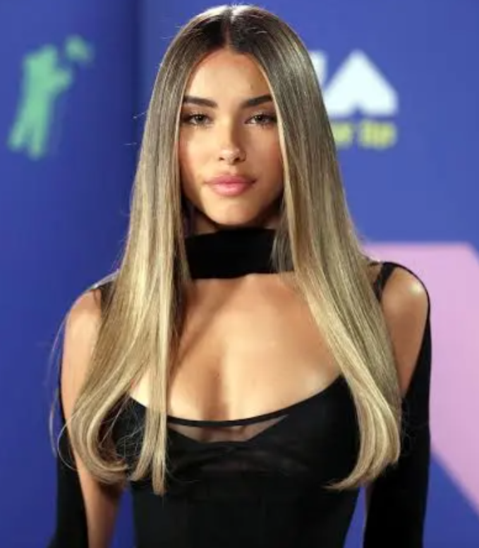 HYPEX's tweet photo. MADISON BEER IS LIKELY THE NEXT FORTNITE ICON

There's a Female Artist coming this month (2 skins, one is reactive), and Madison's "Make You Mine" Jam Track is in one of the upcoming Spotlight quests, with 3 more Jams

Bundle info by me, Jam Track info by @Wensoing &amp; @Luwwani https://t.co/pbMwHdWHKg