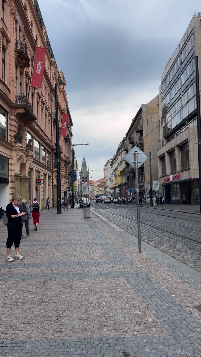sh88ran's tweet photo. 🇨🇿 https://t.co/amPNGI9V3J