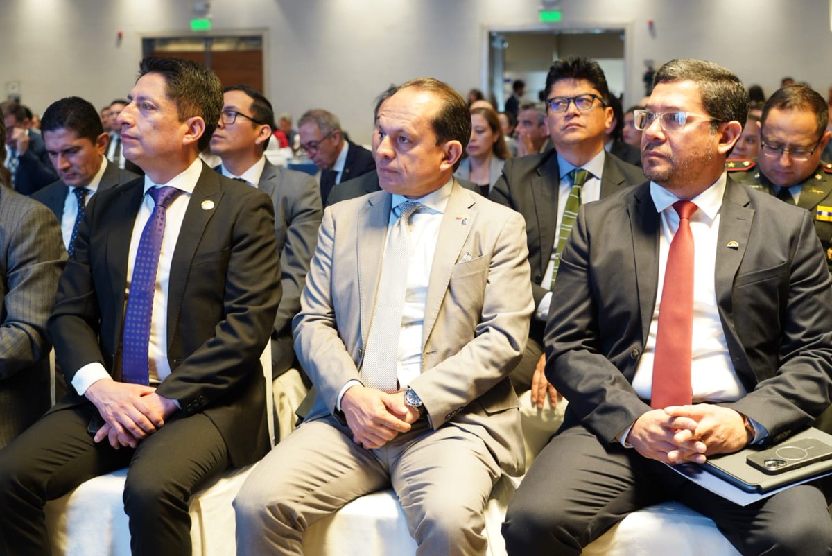 DefPublicaEC's tweet photo. El Defensor Público General, Ricardo Morales Vela, y el Coordinador General de Gestión, Santiago Valarezo Guerrero, participaron en el Foro Regional en Seguridad Penitenciaria, organizado por el Ministerio de Relaciones Exteriores y Movilidad Humana, el Ministerio del Interior, SERPAZ e ItaJus.