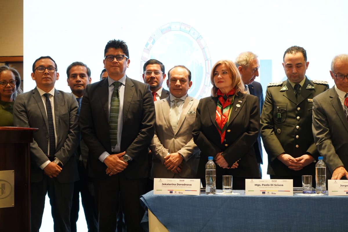 DefPublicaEC's tweet photo. El Defensor Público General, Ricardo Morales Vela, y el Coordinador General de Gestión, Santiago Valarezo Guerrero, participaron en el Foro Regional en Seguridad Penitenciaria, organizado por el Ministerio de Relaciones Exteriores y Movilidad Humana, el Ministerio del Interior, SERPAZ e ItaJus.