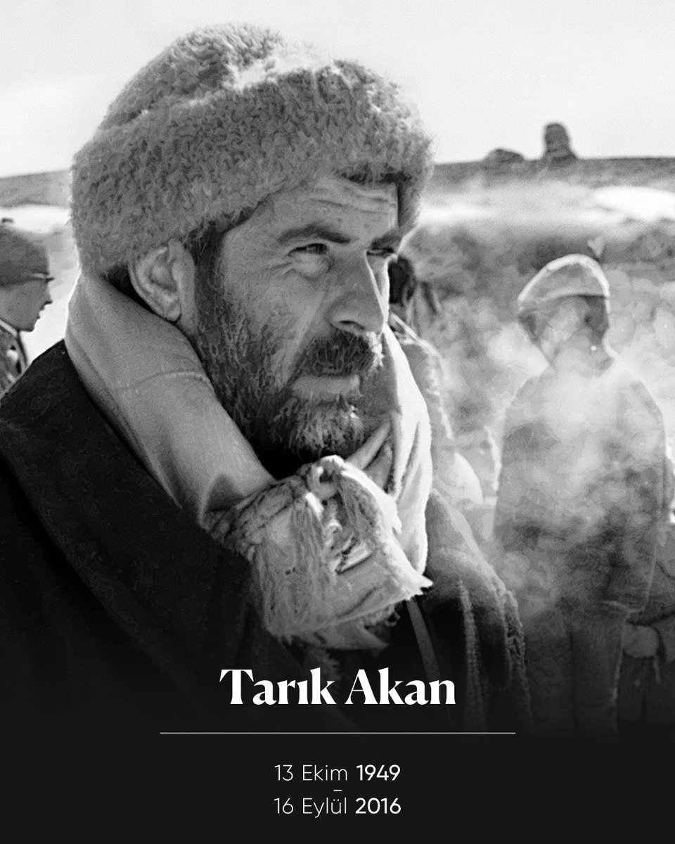 ayrintiyayinevi's tweet photo. "Mücadele hiç bitmeyecek."

İşçinin ve emekçinin her daim yanında olan sinemamızın unutulmaz ismi #TarıkAkan'ı saygı ve özlemle anıyoruz. https://t.co/lQewCLxRvD