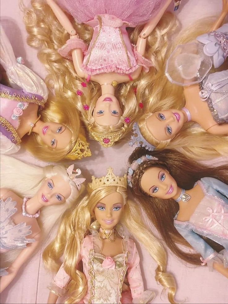 softlymagicall's tweet photo. Barbie doll collection https://t.co/1xhUUDvUpC