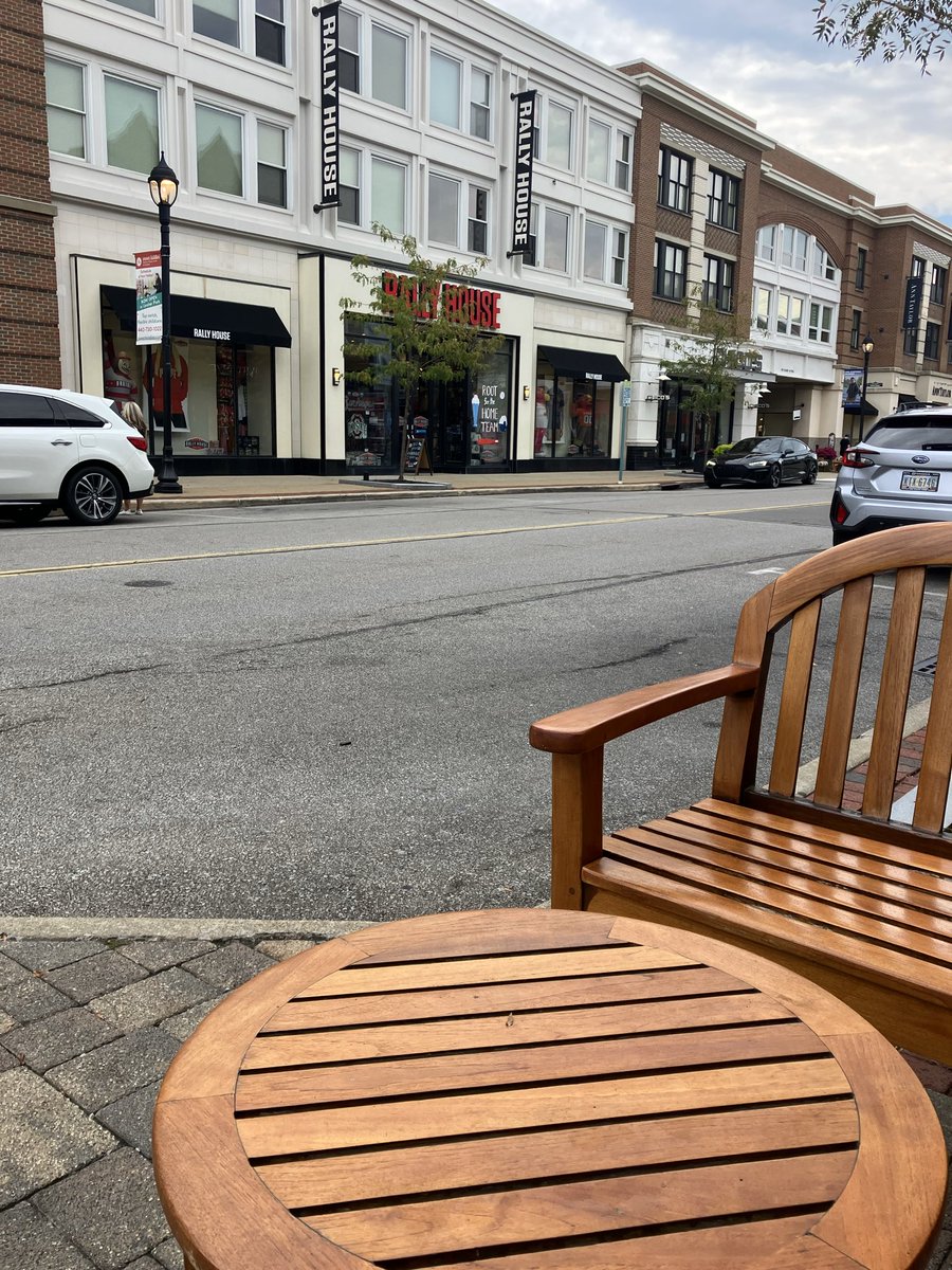 pchin's tweet photo. Field office, Crocker Park https://t.co/TL2P3vnivu
