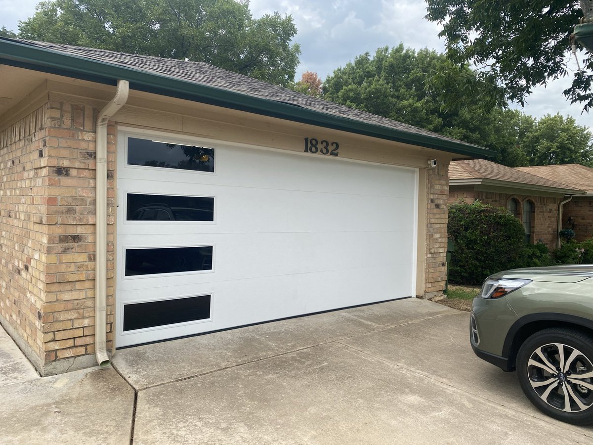 iodoorsdh's tweet photo. Need a new garage door or just simply want to update? Call Independent Overhead Doors for your Free estimate 817-680-5169

https://t.co/H0o0LMoU1u https://t.co/BMJ94jcEtW