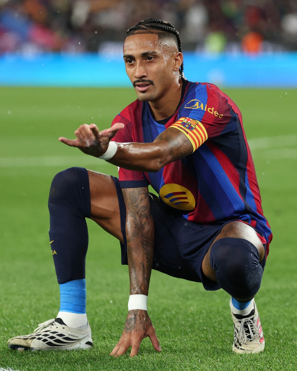 brfootball's tweet photo. Six league games, seven goals for Raphinha ♨️ https://t.co/TJKYeXhlXH