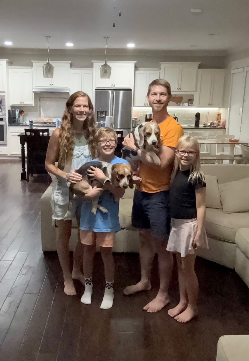 TriBeagles's tweet photo. Kyle, now Comet (being held by his new dad), was adopted! https://t.co/n78HSLjQrJ