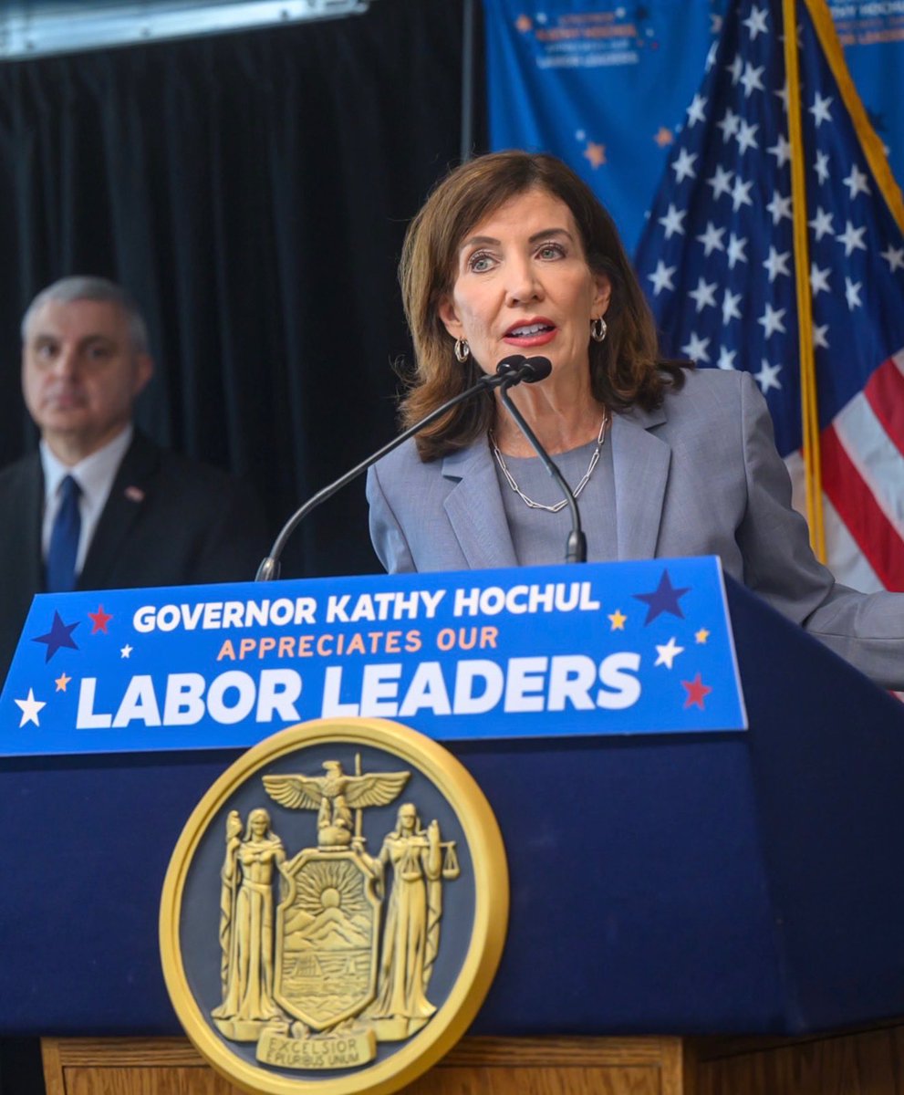 NYCCOBA1's tweet photo. COBA President Benny Boscio and Legislative Chairman Dan Monaco recently attended an event hosted by Governor Kathy Hochul, recognizing some of New York's most influential labor leaders. https://t.co/RO5PuJQ5UK