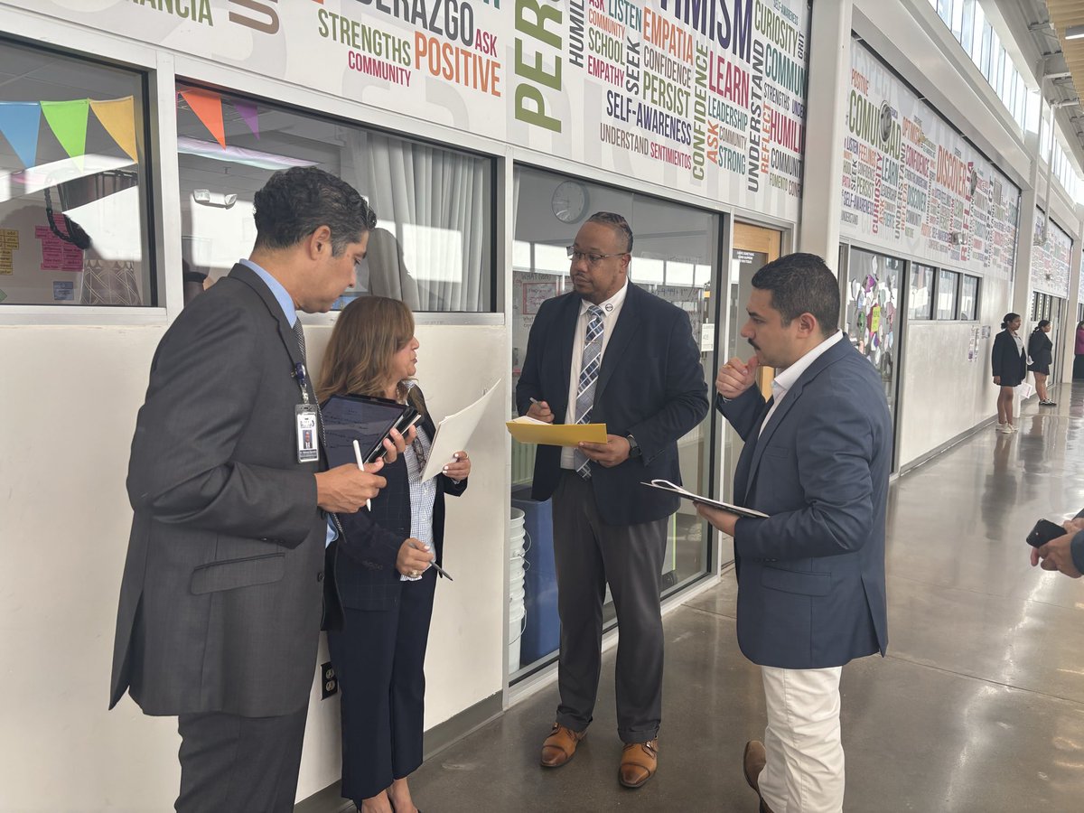 Region6_DISD's tweet photo. A huge shoutout to @SolarSTEAMGirls for an amazing day of learning with our Region VI principals! We are especially grateful to the teachers and students who opened their classroom doors and allowed us to observe their excellence in action. What an inspiring day! https://t.co/NgVMcPRadR