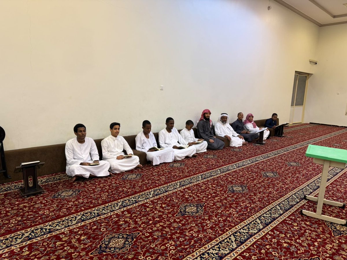 etqan_ql's tweet photo. 📍 زيارة ميدانية

جانب من زيارة عضو مجلس إدارة الجمعية المستشار / صالح الحميدي إلى حلقة أنس بن مالك بجامع ابن تيمية، والاطلاع على سير الحلقة وتشجيع الطلاب وتحفيزهم.

نحو جيلٍ متقنٍ لكتاب الله 🌿 https://t.co/6yNY1FsYDu