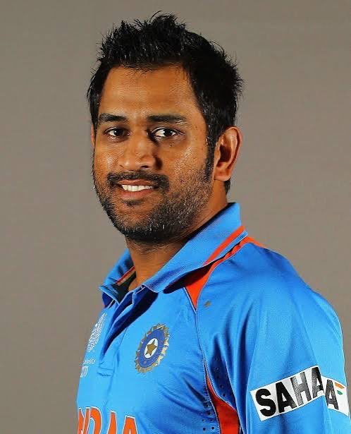 Cric_Punch's tweet photo. Peak MS Dhoni vs Peak AB de Villiers.

You need ONE player to win a match from an impossible situation.

Who do you trust? 👀🔥

#Cricket #CricketTwitter https://t.co/GMUxGyNl4l