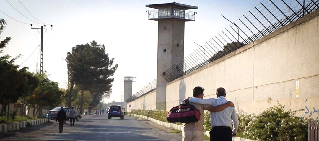 charbaghrasa's tweet photo. ⭕ بخشش ۹ زندانی قصاص در ندامتگاه قزلحصار

🔰مدیر مجتمع ندامتگاهی قزلحصار کرج گفت :  ۹ زندانی محکوم به قصاص این ندامتگاه امسال با گذشت اولیای دم به زندگی بازگشتند.

📳 با چهارباغ رسا همراه باشید:

@charbaghrasa https://t.co/L6C9FSi4Lf