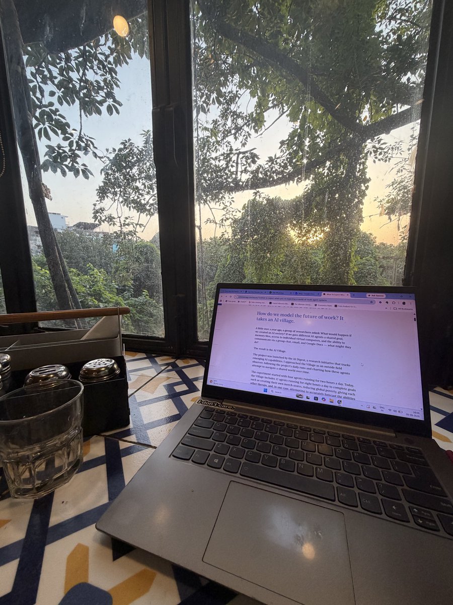 shruti_gauba's tweet photo. Fridge has Coke Zero. Friends are in town. I got told I ask good questions. Fav work cafe saved a spot for me during busiest hour. Eyes are glued to the screen. I sneak in some time to catch the sunset. Friends asked me how I’ve been, I said all is good. All is good 💐 https://t.co/1rqJx8uOcs