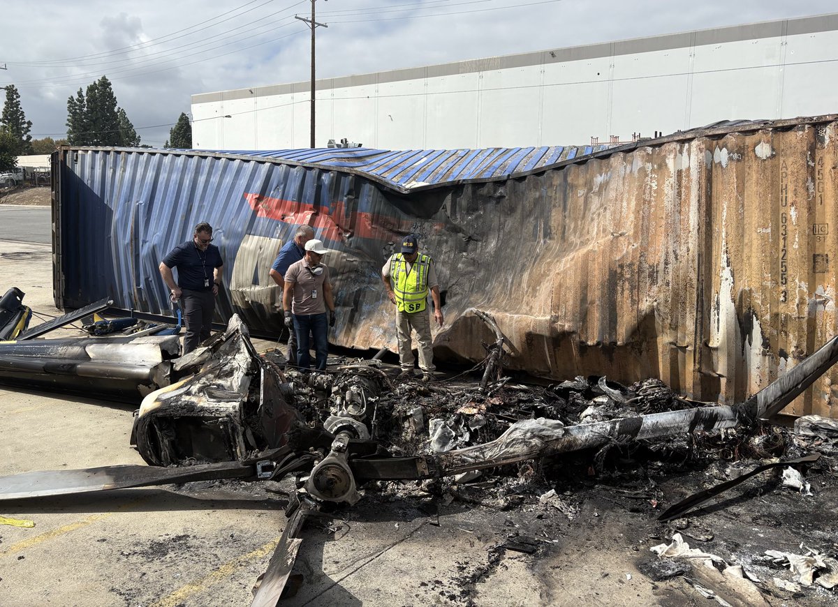 MatthewKeysLive's tweet photo. The NTSB will hold a press conference on the KNBC-TV helicopter crash this afternoon; the agency is looking into whether the aircraft lost power in the air and subsequently struck a shipping container near a warehouse, rupturing the fuel tank. https://t.co/LMcm8DwWDz
