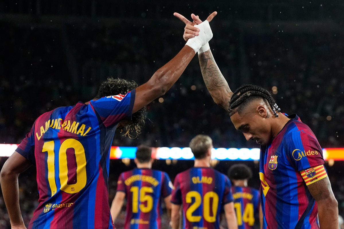 LaLiga's tweet photo. 💙🌟❤️ https://t.co/geAyYgq7JR