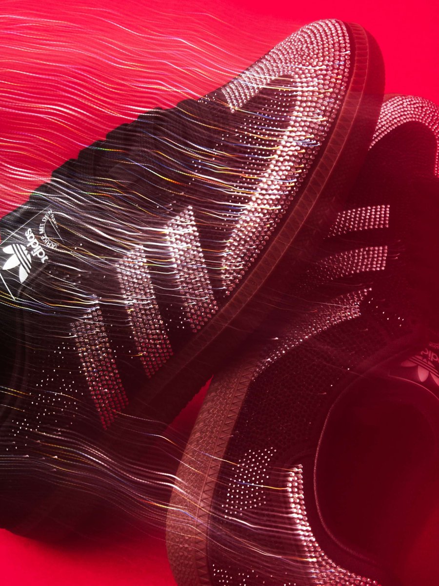 Karmaloop's tweet photo. Sambas, but make them shine. ✨

The adidas Women’s Samba OG just hit different.

Shop now at Karmaloop.📲
https://t.co/OvuXLNBgSY https://t.co/hv5mFP1OfS