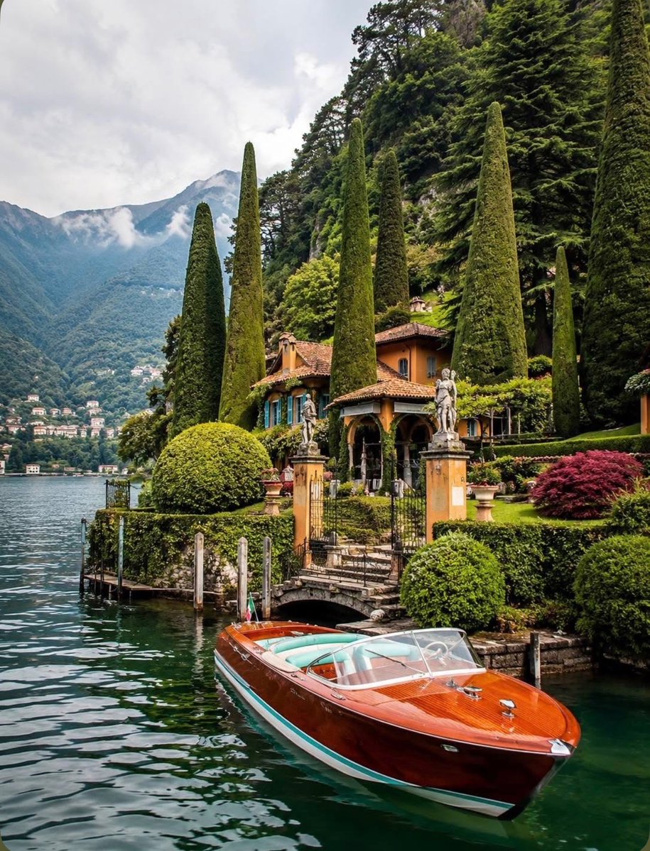 W0rld2026's tweet photo. Lake Como, Italy 🇮🇹 https://t.co/FHk18NW2JJ
