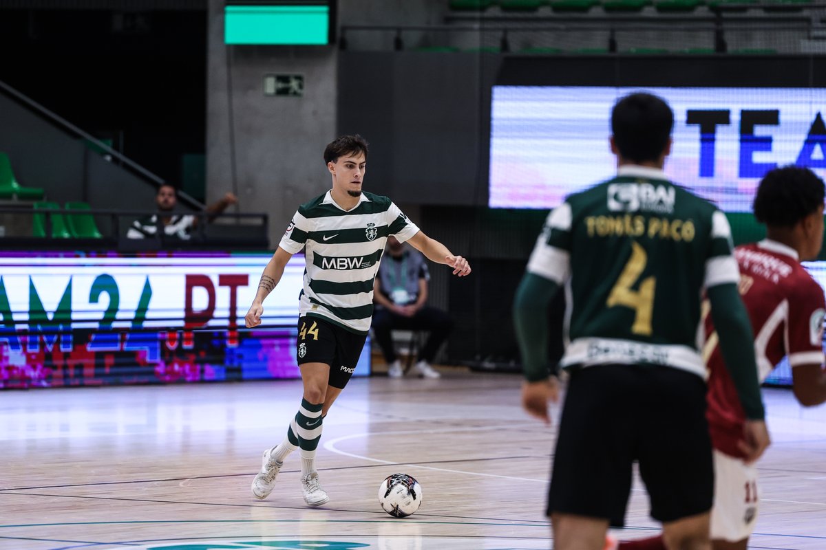 SCPModalidades's tweet photo. #FutsalSCP | ▶️ Recomeça a partida na Casa das Modalidades. Vamos, Leões! 🦁
3-0 // #SCPADF https://t.co/EWUa6zVUMn