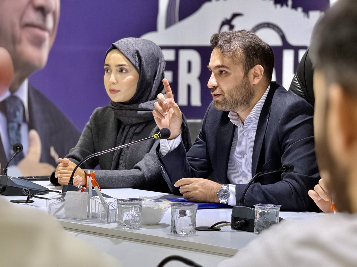 akgopgenc's tweet photo. İlçe Gençlik Kolları Başkanımız Av. Mustafa Eren Tilki başkanlığında;
İl Yönetim Kurulu Sorumlularımız, @ZehraKursun58 , @huseyinkaya_tr  ve İlçe Yönetim Kurulu Üyelerimizin katılımlarıyla haftalık olağan toplantımızı gerçekleştirdik. ✨ https://t.co/Mr2efV3Ndb