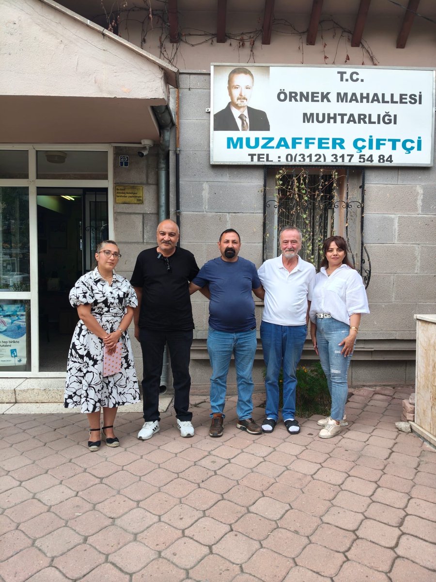 altindagchp's tweet photo. Beşikkaya Mahallesi Muhtarı Sn. Erol KÖRKEM'e Başpınar Mahallesi Muhtarı Sn. Muzaffer KUBAŞIK'a ve Örnek Mahallesi Muhtarı Sn. Muzaffer ÇİFTÇİ'ye
Nazik ev sahiplikleri ve samimi sohbetleri için teşekkür
ediyor, çalışmalarında başarılar diliyoruz. https://t.co/kNrNQBUTCy