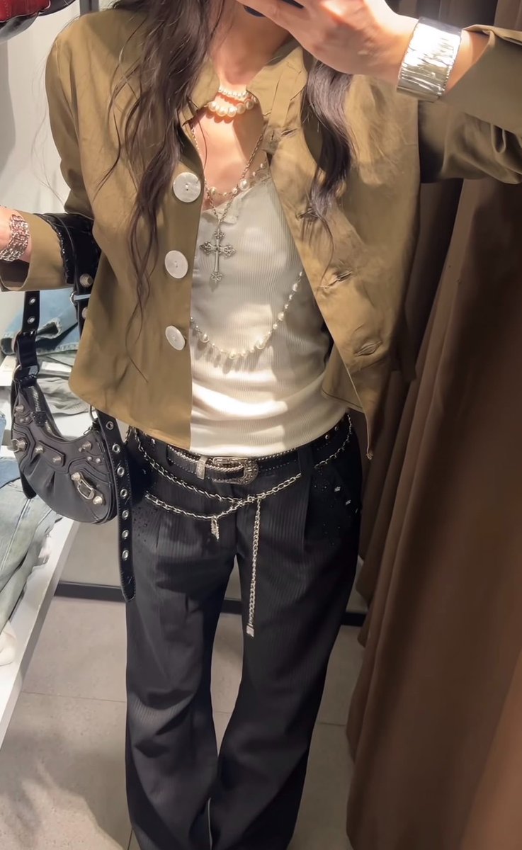 co8slfr's tweet photo. 秋服可愛い
#pinterest https://t.co/kyPmlbqAtJ