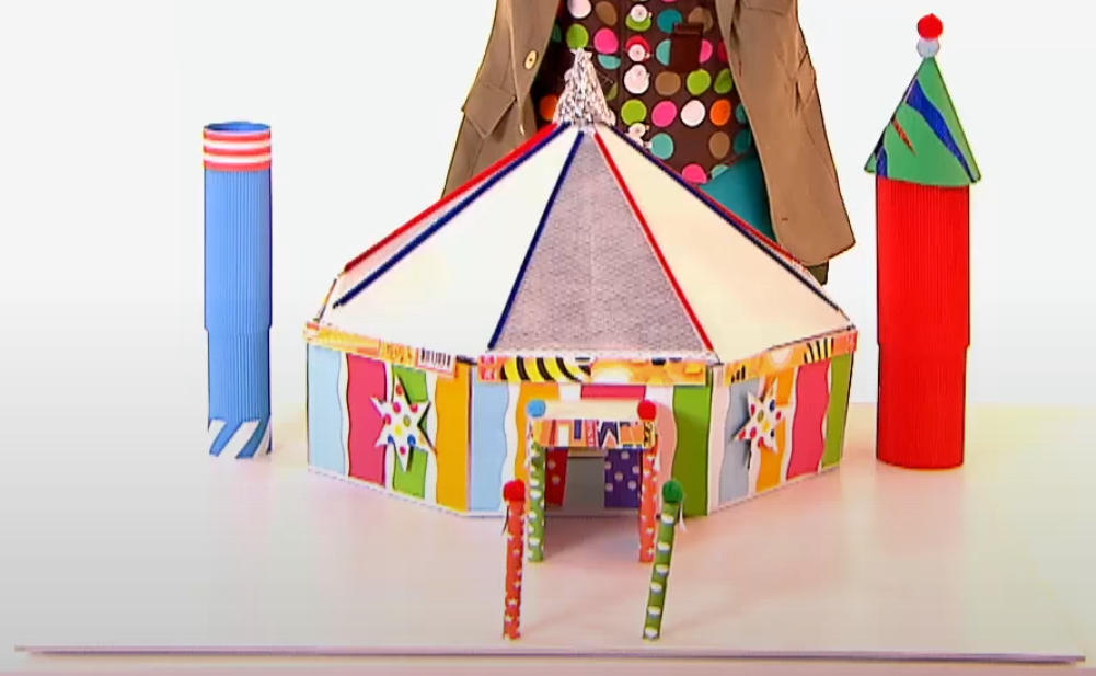 caiden_a41333's tweet photo. Do you remember the maker studio, the makermobile, the maker case and the party pad #mistermaker https://t.co/QA65Z3JWGQ