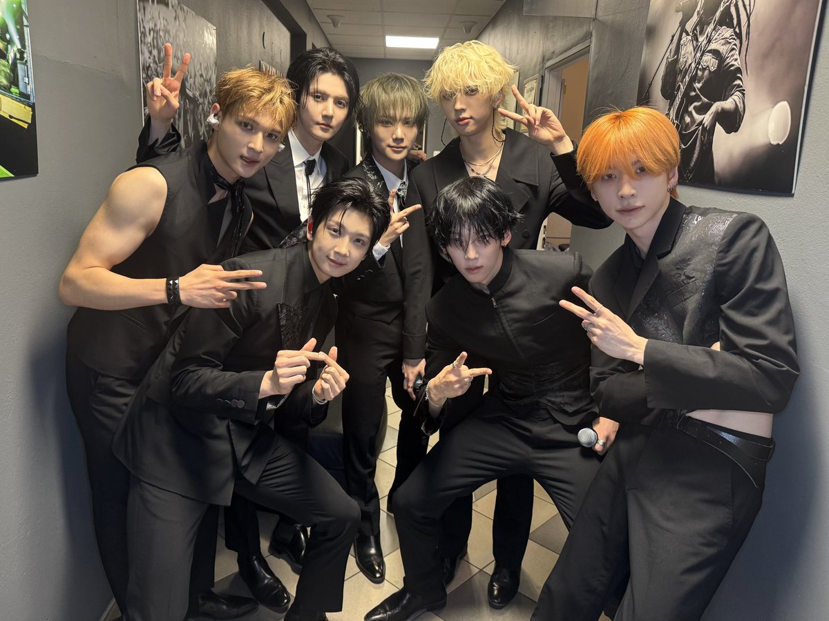 _AMPERSANDONE_'s tweet photo. [📸] 2026 AMPERS&amp;ONE LIVE TOUR ‘Born To Define’ IN Warsaw

#앰퍼샌드원 #AMPERSANDONE #Born_To_Define https://t.co/WsstNlZa8T