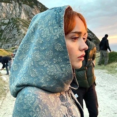 lilyrosepugh's tweet photo. icon vs letterboxd https://t.co/vEd5jgHGCB