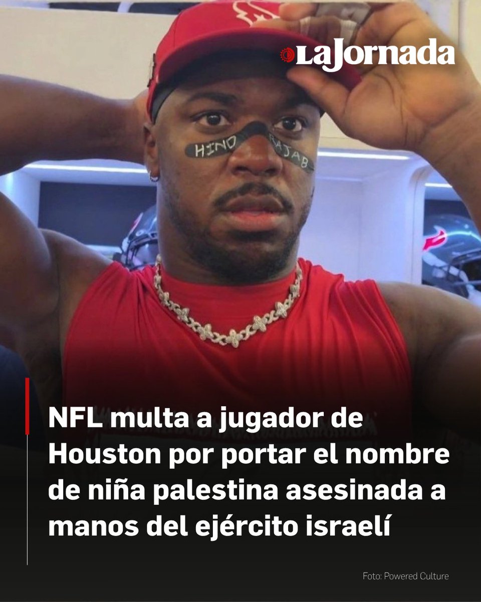 lajornadaonline's tweet photo. Azeez Al-Shaair, una de las figuras de los Texanos de Houston, fue multado por llevar pintado en el rostro el nombre de una niña palestina que murió por disparos del ejército israelí, informó un portavoz de la liga de fútbol americano (NFL).

El jugador estadunidense portó el nombre de Hind Rajab sobre la pintura oscura bajo los ojos, una técnica utilizada para reducir el reflejo del sol o la iluminación del estadio, durante el partido entre los Texanos de Houston y los Bills de Búfalo del domingo.

Más información en: https://t.co/HAYhJonzMz