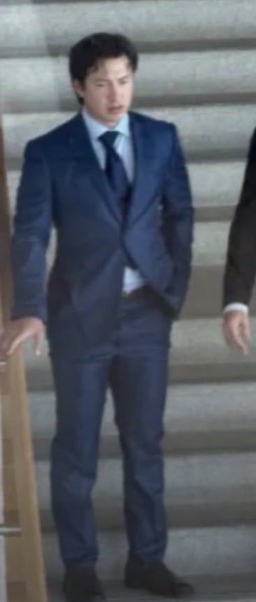 hollanqv's tweet photo. shane hollander navy blue is your color https://t.co/M16JeqnpQA