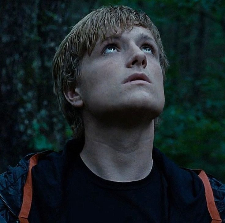 wisegirlbaird's tweet photo. peeta "i want to die as myself" mellark and maysilee "i want to go out with my head up" donner https://t.co/c57KEd7g8M