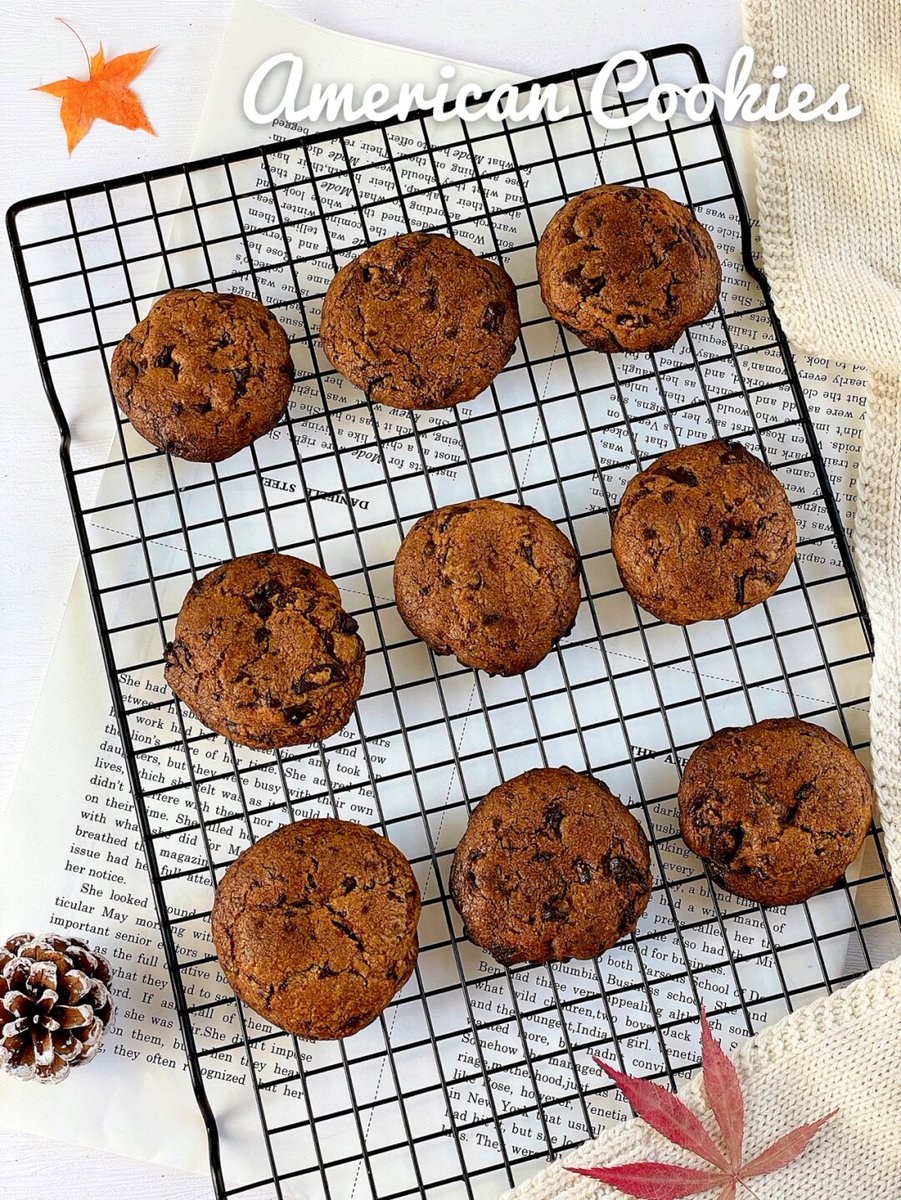 cozyz443306's tweet photo. Treat your day with a sweet surprise  Sharing these warm, chewy chocolate chip cookies—who’s grabbing one， https://t.co/n7lZjoVCqk