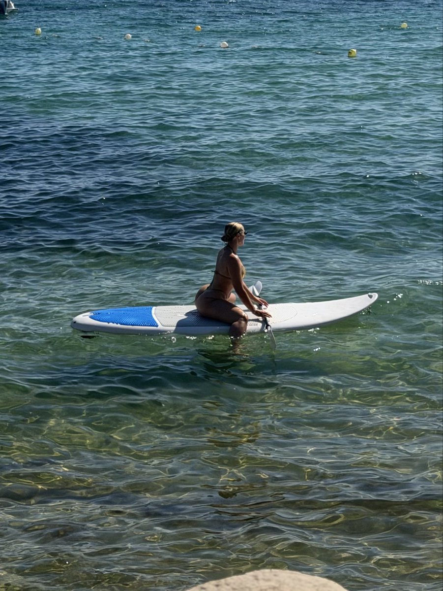 Brookeglutes's tweet photo. 🌊🌊 https://t.co/RBaUVHXT1Y