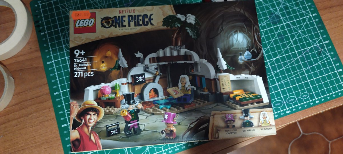 Fantasyart1012's tweet photo. @PureRuby87 Poche ore fa io mi sono comprato il mio nuovo lego di One piece serie Netflix https://t.co/hxOZgskNVd