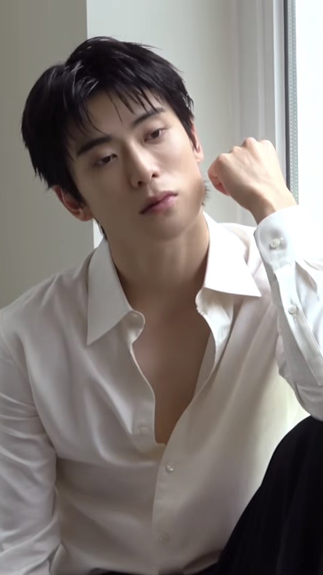 unojaehyun's tweet photo. good morning to jaehyun only https://t.co/ny45ugYGyb