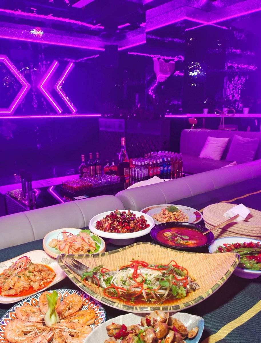 LinseyAdaugy's tweet photo. Ready to belt out your favorite tunes The mic’s open, vibe’s on point—let’s own the stage at KTV tonight! https://t.co/NpsCIHRftN