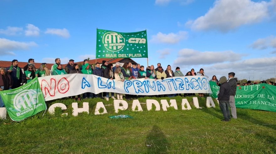 colodeisasi's tweet photo. Un paso más para la recuperación provincial de Chapadmalal con la aprobación en el Senado de la iniciativa de @FerRaverta.

Desde la @CTAABuenosAires y ATE hemos luchado por tan emblemático lugar en sucesivas movilizaciones, por su significancia para nuestro pueblo trabajador. Ni más ni menos que la oportunidad de veranear y de tener unas vacaciones dignas. Ese país que fomenta el turismo social, es el que debemos construir en el tiempo que viene.

¡ Chapadmalal de defiende!