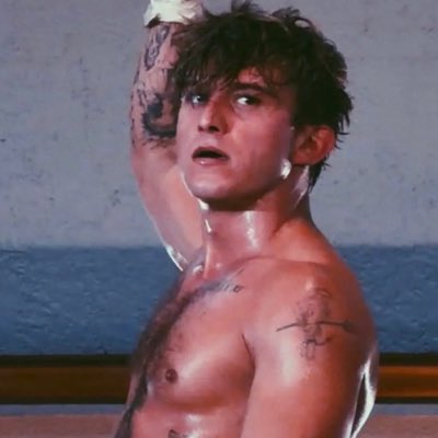 MurderMadeEasy's tweet photo. #NewProfilePic https://t.co/KJdn5evhRH