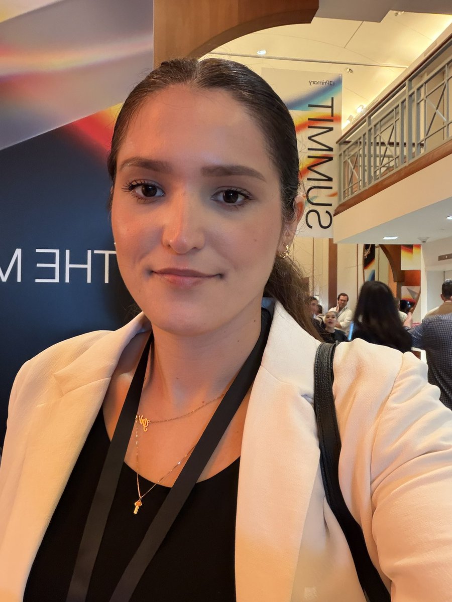irinaconstanti's tweet photo. Last year I walked into @PrimaryVC Summit in NYC as a visitor. But now my O-1 got approved. @vauntos is officially building in the States.

Honestly I've known for a bit and just kept sitting on it. Today felt like the right time to say it out loud.

Big thanks to the team at @deel for handling the immigration side, and to everyone who wrote letters, took calls and made intros along the way.

To our customers, advisors, the team and the friends who keep showing up: thank you. You're the reason this is happening.

I'll be in NY and SF a lot this fall and I want to reconnect with as many of you as I can. If you're in either city, say so in the comments and let's get coffee.

Onwards to building something giant in real estate tech.🚀