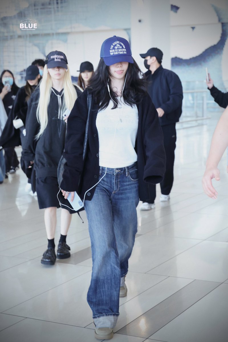 blue_karina_'s tweet photo. 260916 LGA

#카리나 #Karina
#에스파 #aespa https://t.co/QHnz1Yhopg