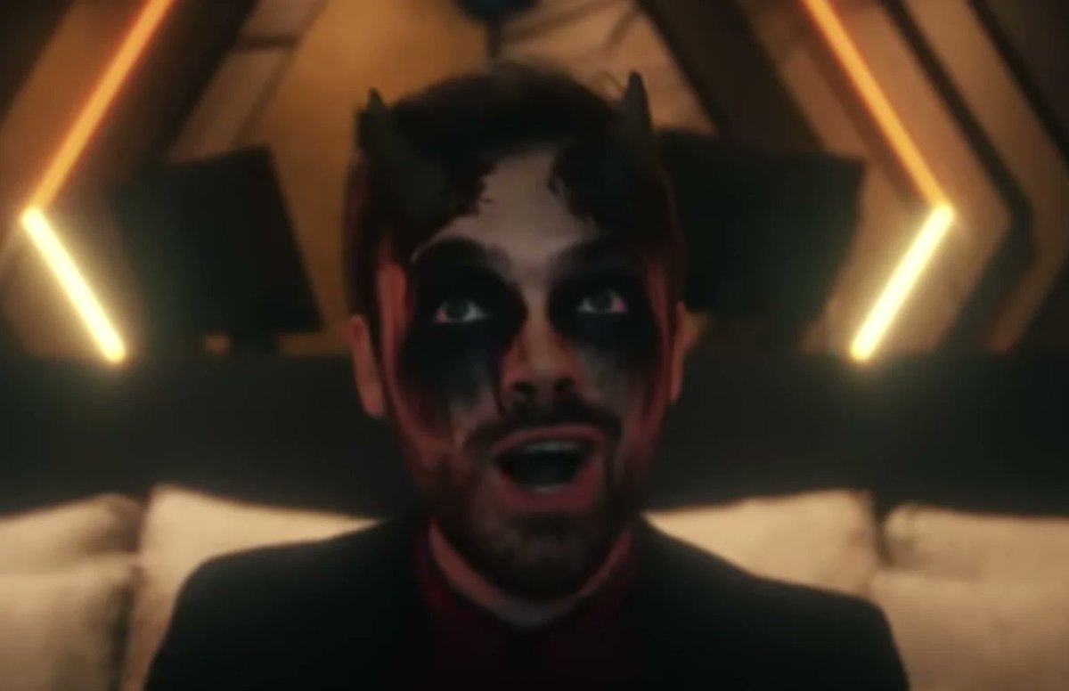 ShaBologies's tweet photo. @EancorExists The devil:  Master of humanity,,,? Murwhehehe,,,, Boy,  you may   Lord over the patjetic little humans, but  II i  am the devil,  ruler of hell! 

Me: NOO no my dark  half,,  NO DONT dont come out,,, not now https://t.co/HTd2htDc1K