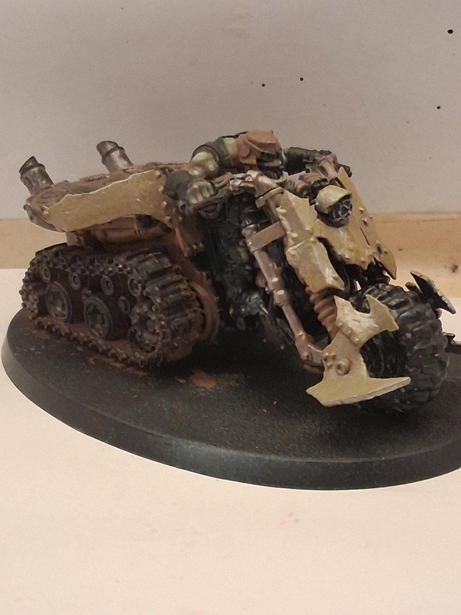 coffee_n_hobby's tweet photo. The War trakk I'm working on. #warhammer40kㅤ #ork #miniature_painting https://t.co/rNbuvBrYTl