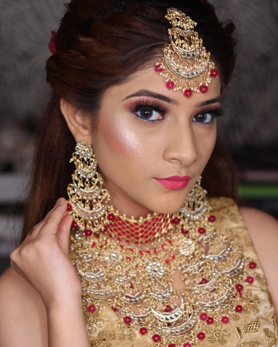 JeanieJacon2's tweet photo. Book your wedding date soon. Hair and makeup by Artistry Avenues by Riya. https://t.co/XvGluIg16F