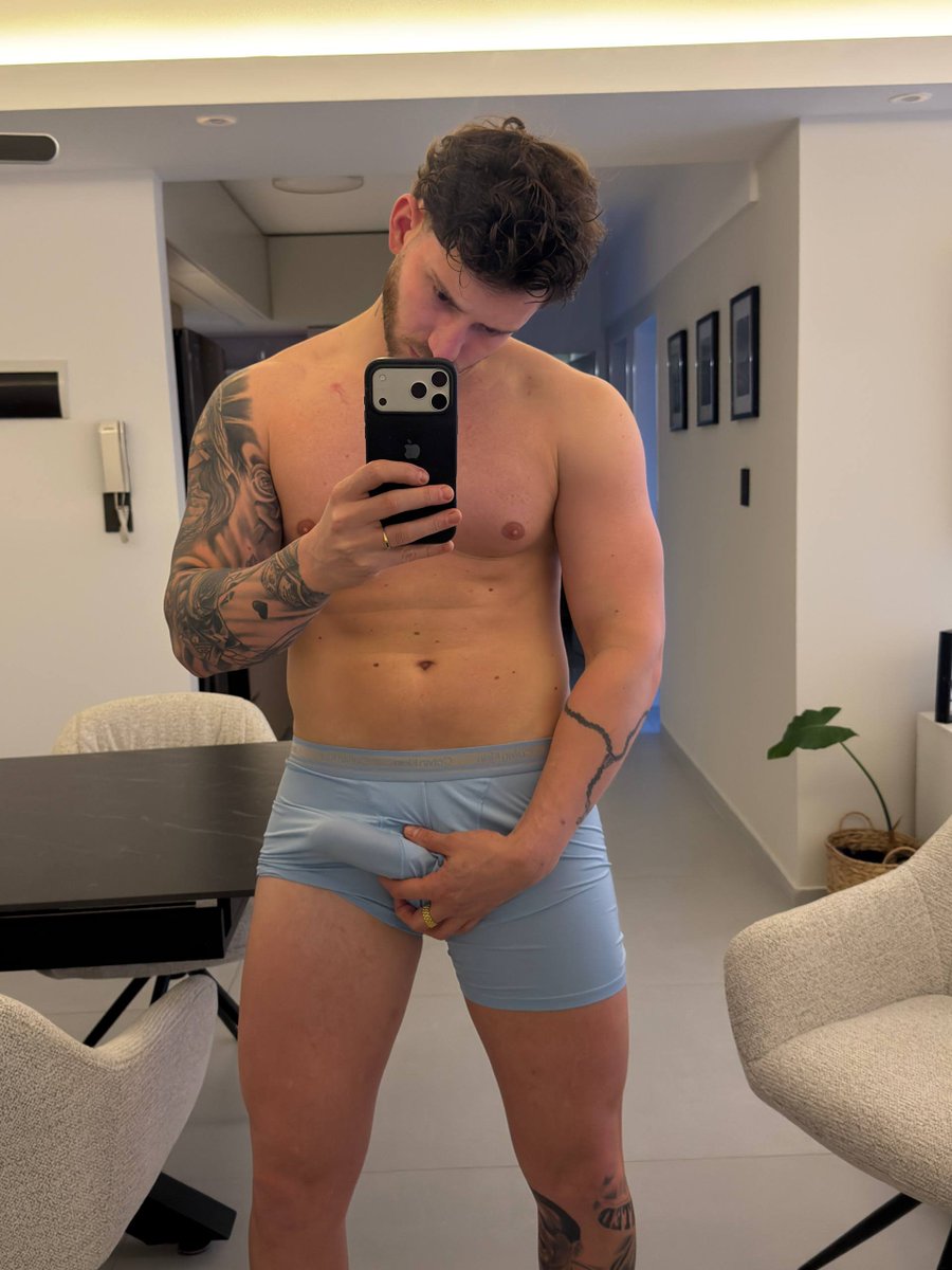 thedomjack's tweet photo. Come say hi. https://t.co/wFp8MwGDYK