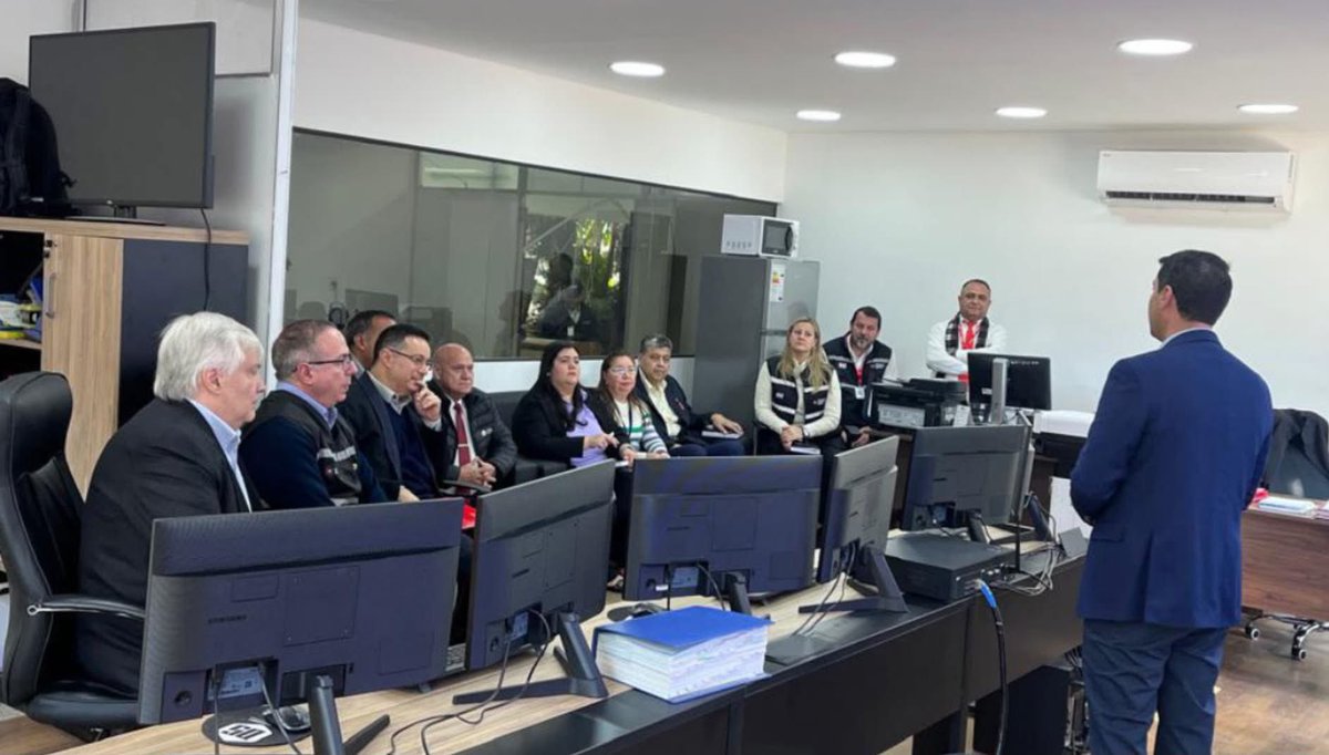 annpparaguay's tweet photo. La Administración Nacional de Navegación y Puertos (ANNP) recibió una visita técnica de representantes de la Dirección General de Empresas Públicas del Ministerio de Economía y Finanzas (MEF), en…

➕ℹ️🔗 https://t.co/qMWt04VBEJ

#ANNP
#GobiernoDelParaguay https://t.co/Pzh1wy8QW0