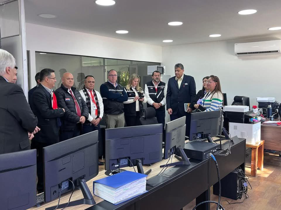 annpparaguay's tweet photo. La Administración Nacional de Navegación y Puertos (ANNP) recibió una visita técnica de representantes de la Dirección General de Empresas Públicas del Ministerio de Economía y Finanzas (MEF), en…

➕ℹ️🔗 https://t.co/qMWt04VBEJ

#ANNP
#GobiernoDelParaguay https://t.co/Pzh1wy8QW0