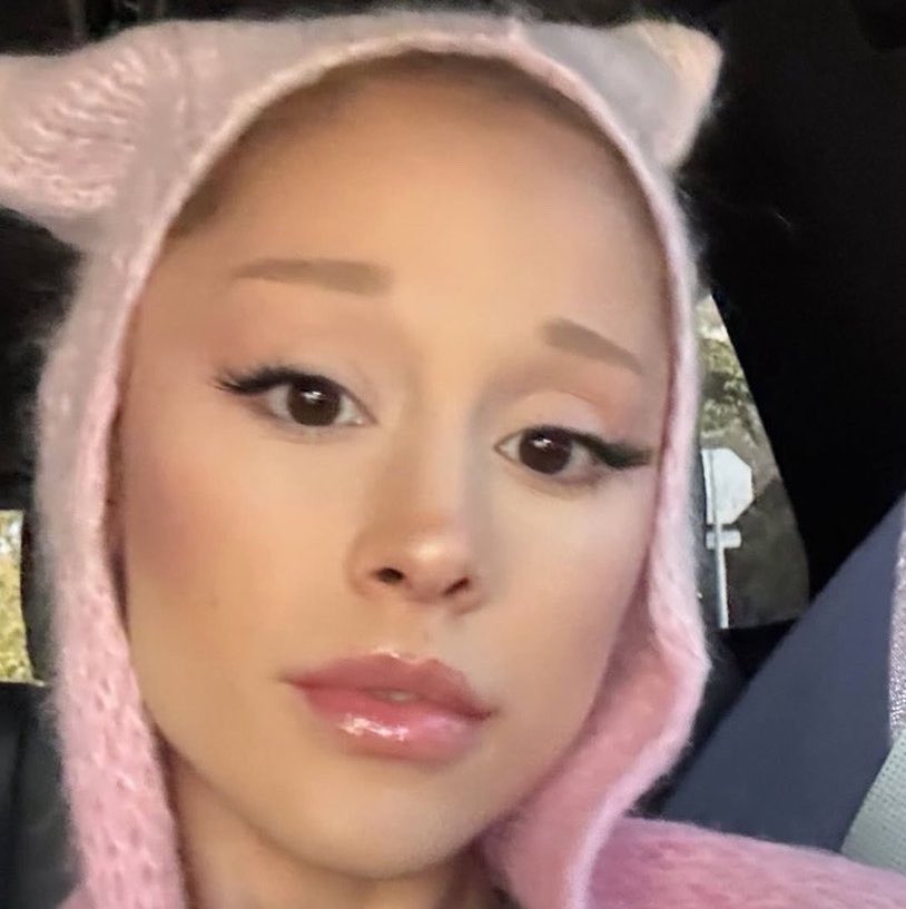 bunigrr's tweet photo. when you're cute but you're also the hardest working human being on earth #cute #butalso #CEO #unfuckwitable β‘ https://t.co/P1WOszQJxM