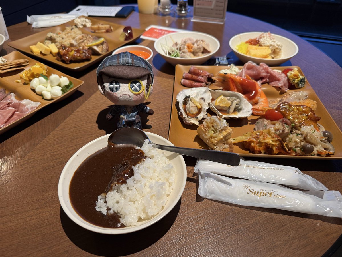 krnk24's tweet photo. 1泊2食付きだけど、県民割引きあってお得に泊まれた😃
夕飯のビュッフェ美味しかった〜！種類豊富でめちゃくちゃ良かったです。
朝食ビュッフェは朝からシードルが飲めるらしくてめちゃくちゃ楽しみです。ホテル側が駅まで送迎バス出してくれてるから運転しなくていい！朝からお酒が飲める！ｷｬｯｷｬ https://t.co/POUS6k83uk