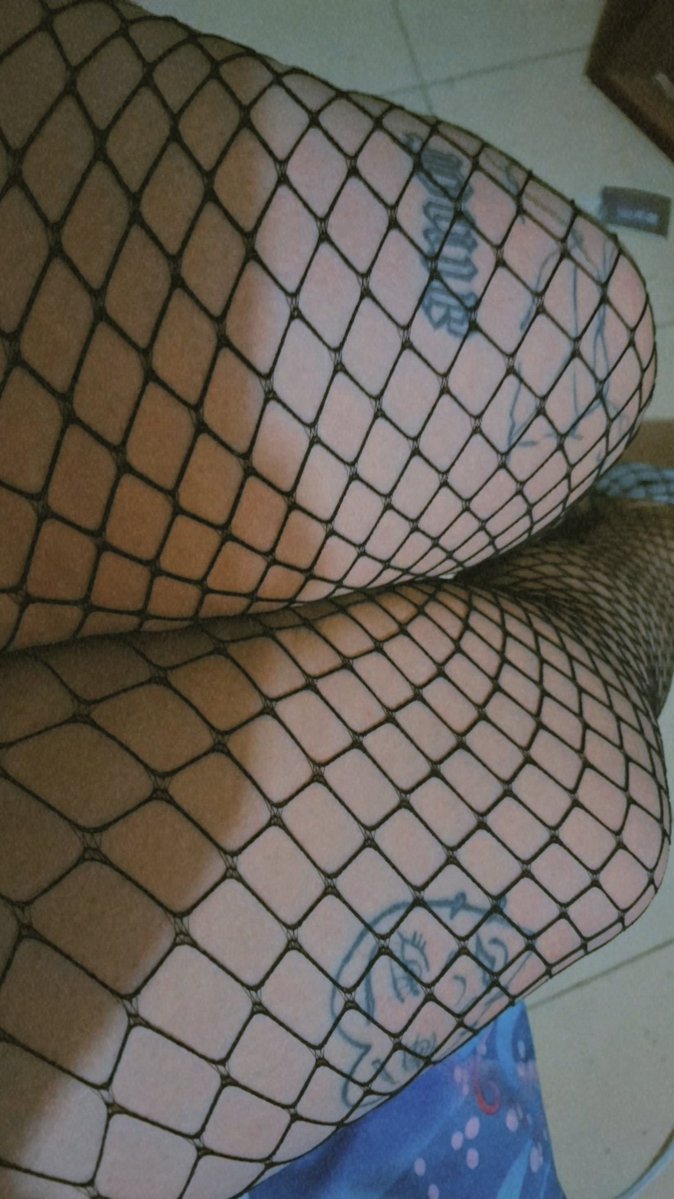 jen_carrillo2's tweet photo. Las quitas o las rompes?👀 https://t.co/nqCTf7xj4C