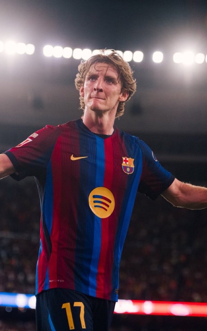 FootballXtraa__'s tweet photo. 25M , 2 goals                            80M, 0 goals https://t.co/aKUY7sd7RY