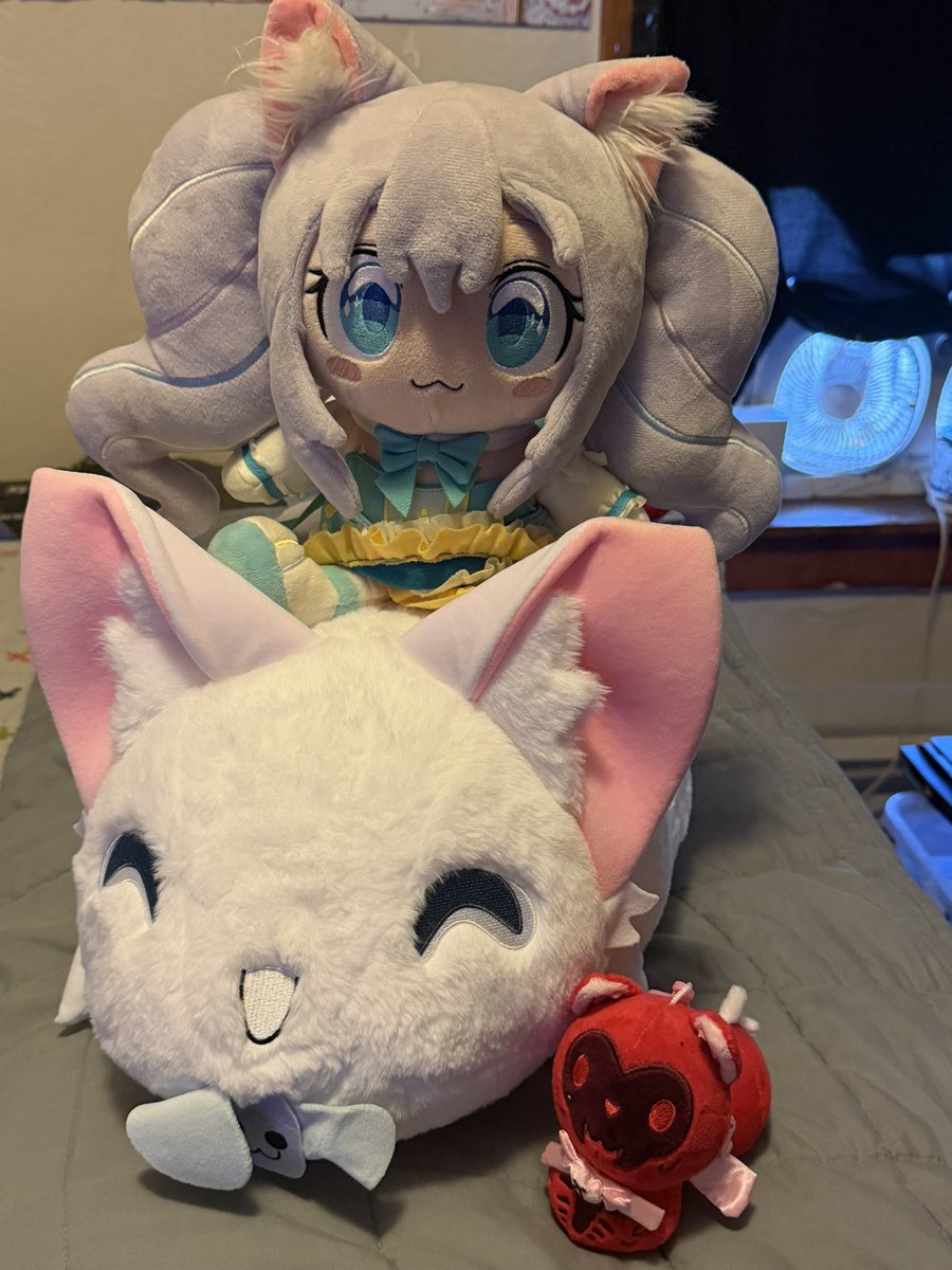 WhoTheEffIsDJ's tweet photo. FINALLY IT IS HERE FINALLY 
Kirsche riding the Korsche 
Love it 
#kirschepop https://t.co/xCswJF5ew9